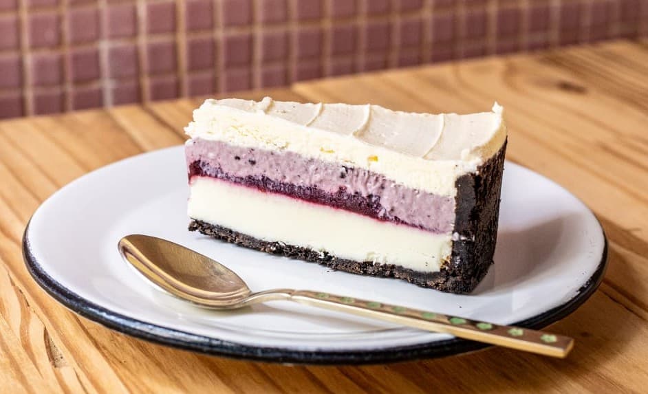 Torta Iogurte e Frutas Vermelhas